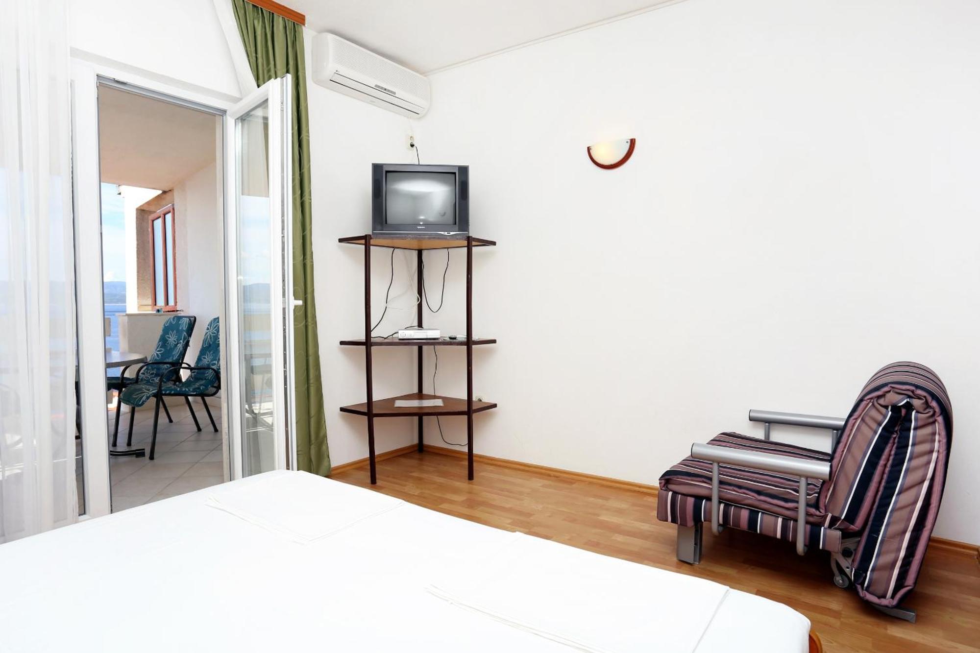 Apartments By The Sea Pisak, Omis - 1014 Pokoj fotografie